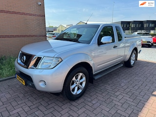 Nissan Navara 2.5 dCi XE King Cab, 4x4, sperdifferentieel, Navigatie, Climatronic, Trekhaak,