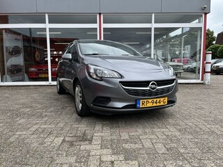 Opel Corsa 1.4 Favourite