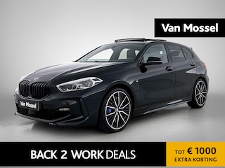 BMW 118i High Executive Edition | PANORAMADAK | LEDER | ACHTERUITRIJCAMERA |