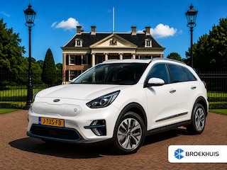 Kia Niro e-Niro ExecutiveLine 64 kWh | NL-AUTO! | 1E EIGENAAR! | CAMERA | TREKHAAK | ADAPTIVE CRUISE | STOELVERWARMING + VERKOELING | LEDER | PARK SENS V+A | NAVI | LANE ASSIST