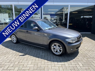 BMW 118i Sportstoelen / Airco / Lmv