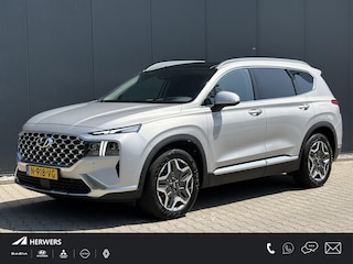 Hyundai Santa Fe 1.6 T-GDI PHEV Premium Sky / 7 personen / Elektrisch glazen panorama-dak / Automaat / All-season banden / Navigatie / Apple Carplay/Android Auto / Stoel verwarming/verkoeling / Airco separaat achter / Achter stoelverwarming / Cruise Control /