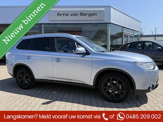 Mitsubishi Outlander 2.0 PHEV Instyle+, lederen bekleding, climatronic, cruisecontrol, schuif-/kanteldak, achteruitrijcamera, top onderhouden !!