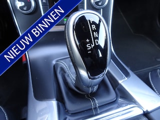 Volvo V60 2.0 T5 Momentum