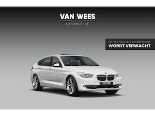 BMW 5-serie GT Gran Turismo 535i High Executive | 2e eigenaar | Camera | Panoramadak | Head-up | Dodehoek detectie | HiFi audio | Rear Entertainment | Night Vision | DAB | Trekhaak