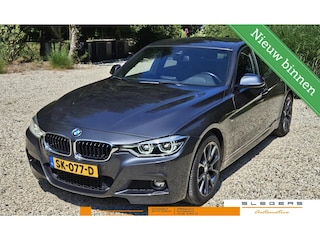 BMW 318i Centennial High Executive M Sport black line