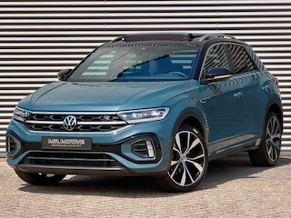Volkswagen T-Roc 1.5 TSI R-Line 150 PK DSG | IQ Light | Panorama | Trekhaak | Dealer Onderhouden | Navigatie | Camera | 19 Inch