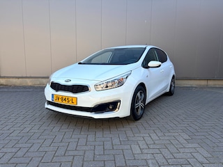Kia Ceed Cee'd 1.0 T-GDi Navigator | Bluetooth | Navi | Camera