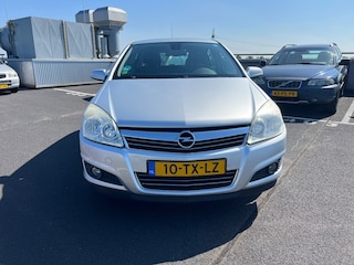 Opel Astra 1.8 Executive