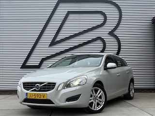 Volvo V60 2.0 D3 Summum 1e Eigenaar|Navi|Schuifdak|Clima|Leder|Trekhaak|Cruise|Stoelverwarming|APK tot 07-2027
