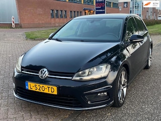 Volkswagen Golf 1.4 TSI Highline R-Line 5-Drs Automaat ECC Audio-CD/MP3 Navigatie Cruise LMV 16" Sportstoelen Dealeronderh. Nw Apk