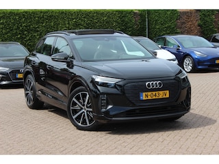 Audi Q4 40 Launch edition Advanced Plus 77 kWh / SOH 92,9 % / Panoramadak / Camera / Warmtepomp / CarPlay / 20'' / Stoelverwarming / DAB / ACC