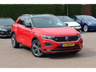 Volkswagen T-Roc 1.5 TSI Sport Business R / Camera / CarPlay / Virtual Cockpit / Sportstoelen / 18'' / LED / DAB / ACC