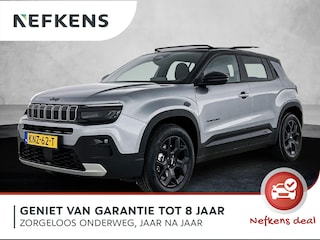 Jeep Avenger 1.2 110pk e-Hybrid Black Edition Automaat | Schuif-/Kanteldak | Winter-Pakket | Elektrische Klep | Navigatie | Adaptieve Cruise Control | Camera | 17"LMV | JBL | Keyless Entry/Start | LED |