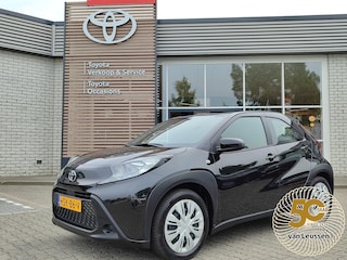 Toyota Aygo 1.0 VVT-i MT PLAY 4S-BANDEN APPLE/ANDROID AD-CRUISE CAMERA BLUETOOTH AIRCO NL-AUTO EL-RAMEN/SPIEGELS