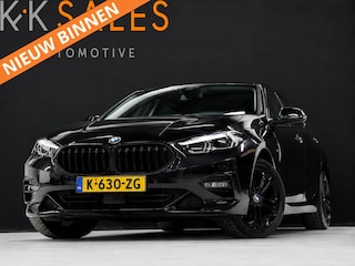 BMW 218i High Executive [STOELVERWARMING, CAMERA, PDC V+A, CRUISE CONTROL, VOL LEDER, NAVIGATIE, NIEUWSTAAT]