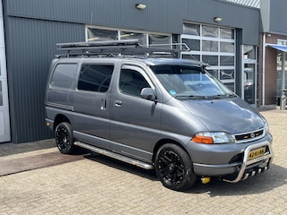 Toyota HiAce 2.7i Benzine DC Automaat Airco Achteruitrijcamera Luifel Bluetooth telefoonverbinding 5-Persoons