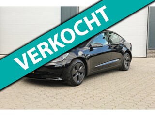 Tesla Model 3 Standard RWD Plus 60 kWh Elek Klep