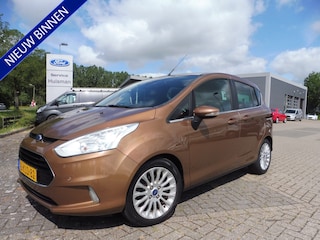 Ford B-MAX 125pk Titanium Camera Navi Pdc Ecc CrC trekhaak Panodak