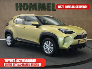 Toyota Yaris Cross 1.5 VVT-I Active - ADAPTIEVE CRUISE CONTROL - DRAADLOZE OPLADER - AIRCO - APPLE CARPLAY/ ANDROID AUTO - LICHT EN REGENSENSOR - 4 SEIZOENENBANDEN - ARMSTEUN VOOR - 16 INCH LICHT METALEN VELGEN