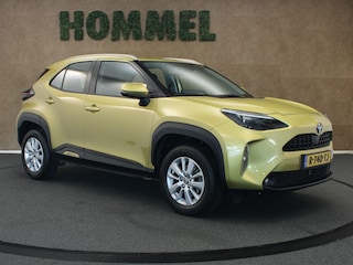 Toyota Yaris Cross 1.5 VVT-I Active - ADAPTIEVE CRUISE CONTROL - DRAADLOZE OPLADER - AIRCO - APPLE CARPLAY/ ANDROID AUTO - LICHT EN REGENSENSOR - 4 SEIZOENENBANDEN - ARMSTEUN VOOR - 16 INCH LICHT METALEN VELGEN