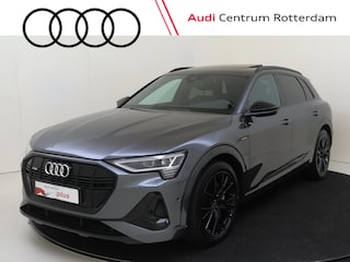 Audi e-Tron 55 quattro S edition 95 kWh | Panoramadak | Trekhaak | Lederen bekleding 'Valcona' | Bang & Olufsen | Luchtvering | 360 camera | Elektrisch verstelbare voorstoelen |