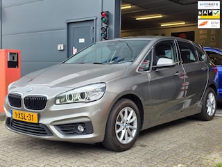 BMW 2-serie Tourer 218i Executive / NIEUWE OH.BEURT + APK-KEURING + ACCU / VOOR DE VOLLE 100% RIJKLAAR !