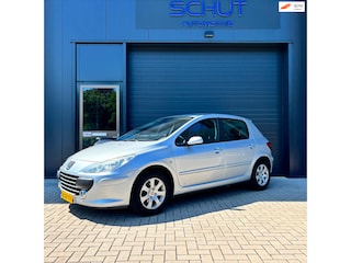 Peugeot 307 1.6-16V Premium 5DRS CLIMA | CRUISE CONTROL | D. RIEM VERVANGEN | TREKHAAK | APK 01-2027!!