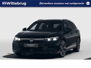 Volkswagen Passat Variant 1.5 eHybrid 272PK DSG R-Line Edition / Resterende Fabrieksgarantie tot 23-09 2030 / Trekhaak / Leer / Panoramadak / 19'' LMV / VW