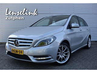 Mercedes-Benz B-klasse 2.0 B250 Ambition AUTOMAAT | Camera | Navi | Wegklapbare trekhaak | All seasons | Rijklaarprijs incl 12 mnd BOVAG garantie, onderhoudsbeurt & nwe APK