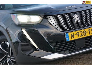 Peugeot 2008 1.2 PureTech Allure | Noir Perla Nera | AppleCarplay/Camera/LED/Navi/Half-leder - Chique!