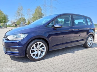 Volkswagen Touran 1.4 TSI Highline Business R 7p/automaat/clima/navi/trekhaak