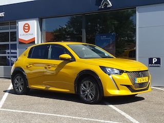 Peugeot 208 EV 50kWh 136pk Allure Pack 3D cockpit | Apple Carplay & Android Auto | Achteruitrijcamera | Parkeersensoren | KEYLESS start | Cruise & Climate | LMV16