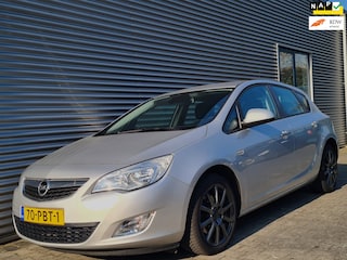 Opel Astra 1.7 CDTi Edition 01-2011 Reflexzilver Metallic 151dkm NAP!!!