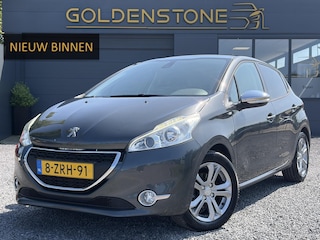 Peugeot 208 1.2 PureTech Style Pack Plus 1e Eigenaar,D-riem vv in 2025,Dealer Onderhouden,Pano,Navi,Trekhaak,Carplay,Clima,Cruise,Lm velgen,Pdc,N.A.P,Recent beurt gehad,Apk tot 03-2027