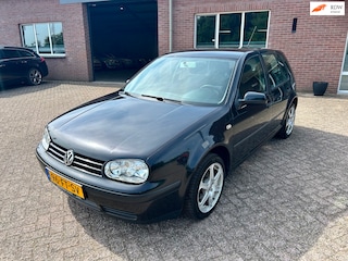 Volkswagen Golf 1.6-16V Trendline // APK 19-8-2027 !!