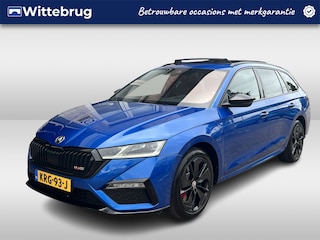 Skoda Octavia Combi 1.4 TSI RS iV PHEV Business / AUTOMAAT/ 245PK/ PANO/ PARK.SENSOR.V+A/ CAMERA/ SMARTLINK/ STOELVERWARM./ MASSAGE/ MEMORY SEAT/ ELEK.ACHTERKLEP/ KEYLESS/ DIGITAL DASH/ NAVI/ DAB/ CLIMA/ LED/ 18'' LMV