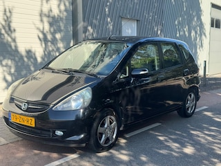 Honda Jazz 1.4 LS | Nieuwe APK |