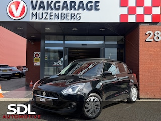Suzuki Swift 1.2 Style Smart Hybrid // NAVI // CAMERA // STOELVERWARMING // ADAPTIVE CRUISE // AIRCO //