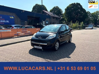 Peugeot 107 1.0-12V Millesim 200 Airco NIEUWE APK!