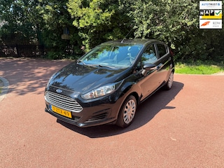 Ford Fiesta 1.0 Style / Navi / Airco / Aux / NAP / Apk / 5d