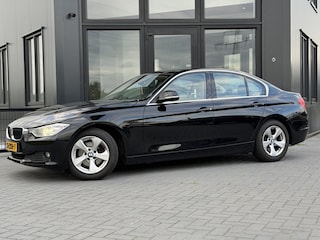BMW 320i Upgrade Edition Leer | Clima | Cruise | Nwe oh beurt