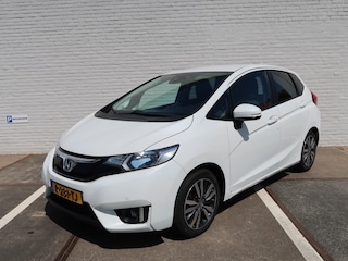 Honda Jazz 1.3 i-VTEC 102pk Elegance I Navi I Climate Control I Camera I PDC V + A I Trekhaak I Verwarm. Voorstoelen I LED Dagrij I