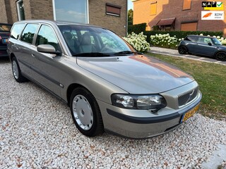 Volvo V70 2.4 7-Persoons/Nwe Distributie&APK.