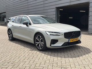 Volvo V60 T6 350PK AWD R-Design Long Range | Pano | Trekhaak | Privacy glas | Harman Kardon Audio