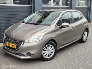 Peugeot 208 1.2 e-VTi Oxygo Automaat | AIRCO | ELEK RAMEN | NAVI |