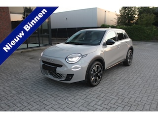 Fiat 600 e La Prima 54 kWh Clima-Cruise-Navi-Leder-Massage
