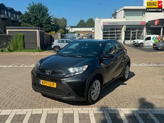 Toyota Aygo 1.0 VVT-i MT Play Keyless ,Climate cont, stoelverwarm, start/stopknop , zeer compleet