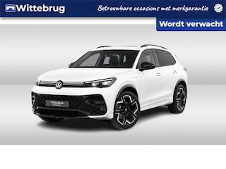 Volkswagen Tiguan 1.5 eHybrid R-Line Leer / Pano / Trekhaak / Stoelmassage