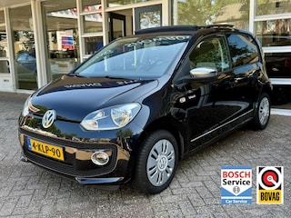 Volkswagen Up 1.0 High up! BlueMotion, Panodak, Navi, Pdc, Lm..